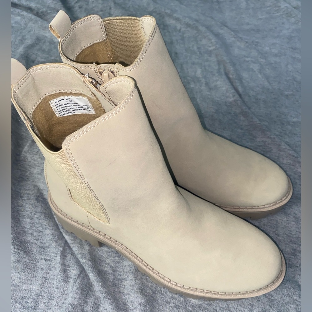 Esmara Cream Ankle Chelsea Boots Size 7